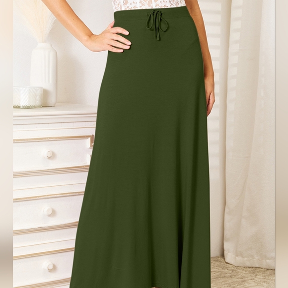 Soft Drawstring Waist Maxi Skirt - Picture 4 of 8